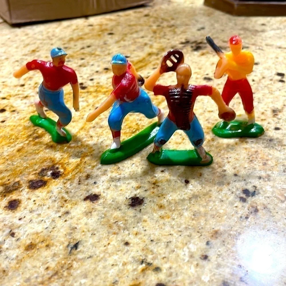 Vintage Baseball Player cake toppers Hong Kong